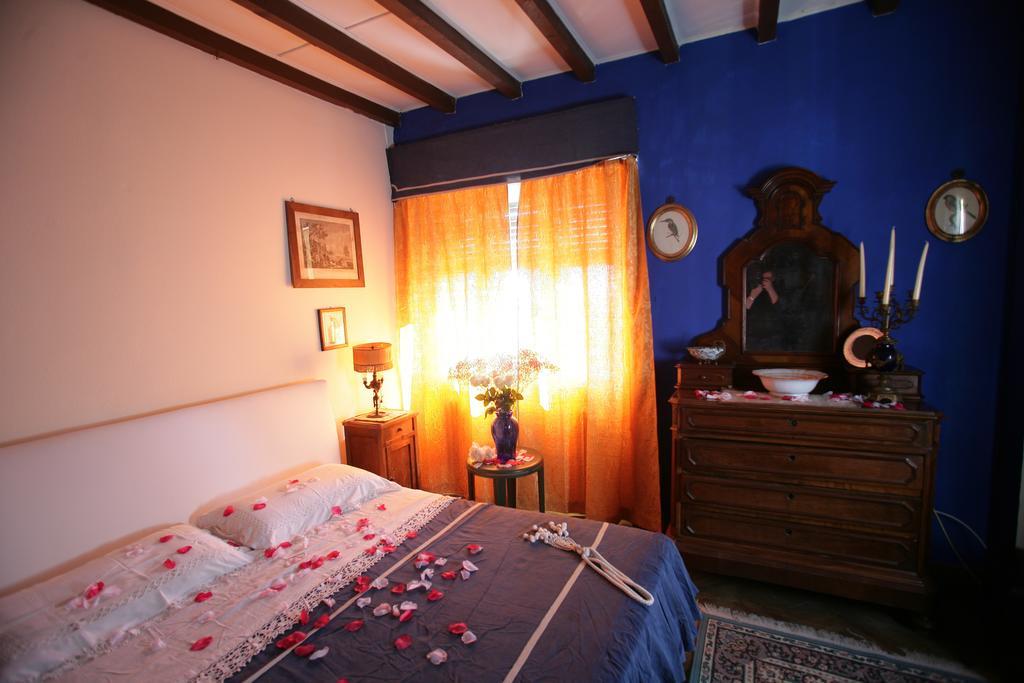 Villa Residence La Limonaia Gargnano Room photo